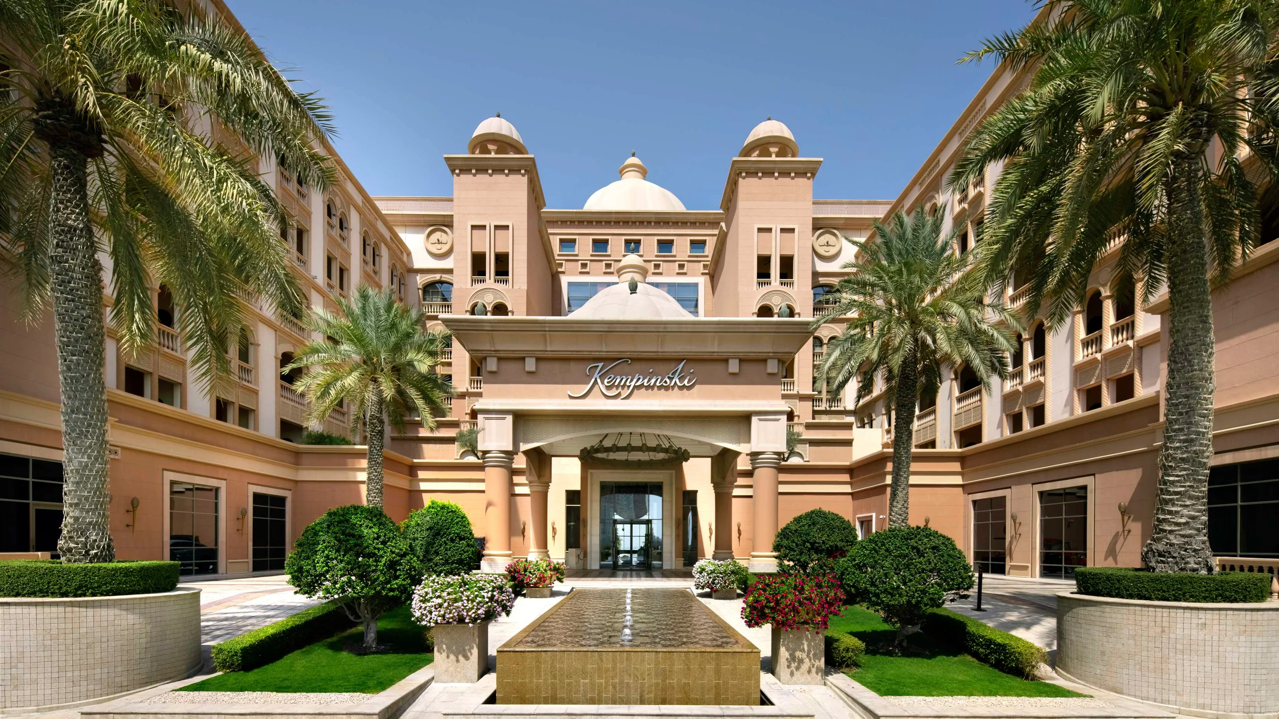 52cf02e716ca-76934641_4K